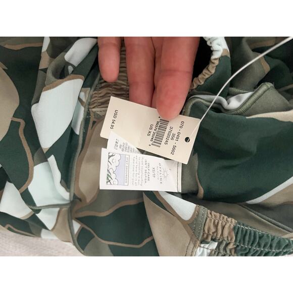 OFFLINE By Aerie Real Me Smocked 7/8 Legging Dusty Seafoam Green Print Sz XS - Picture 9 of 10